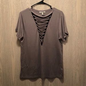 Express lace up tee